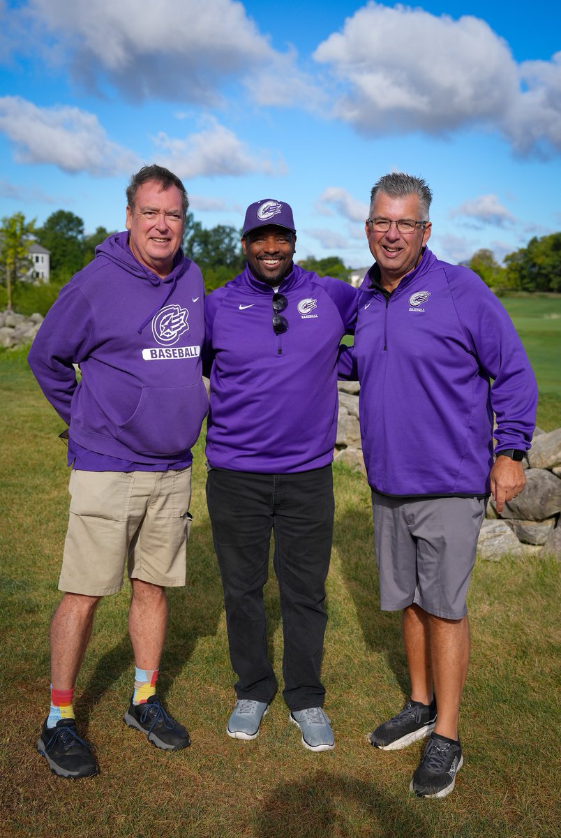 DarrellBailey7's tweet photo. Had a fun time yesterday with the @Cap_Baseball Richard and Marcia Hartmann Golf outing. Able to catch up to Jeff Hartmann and Coach Manahan #CapAD https://t.co/Bj8cUJ95lp