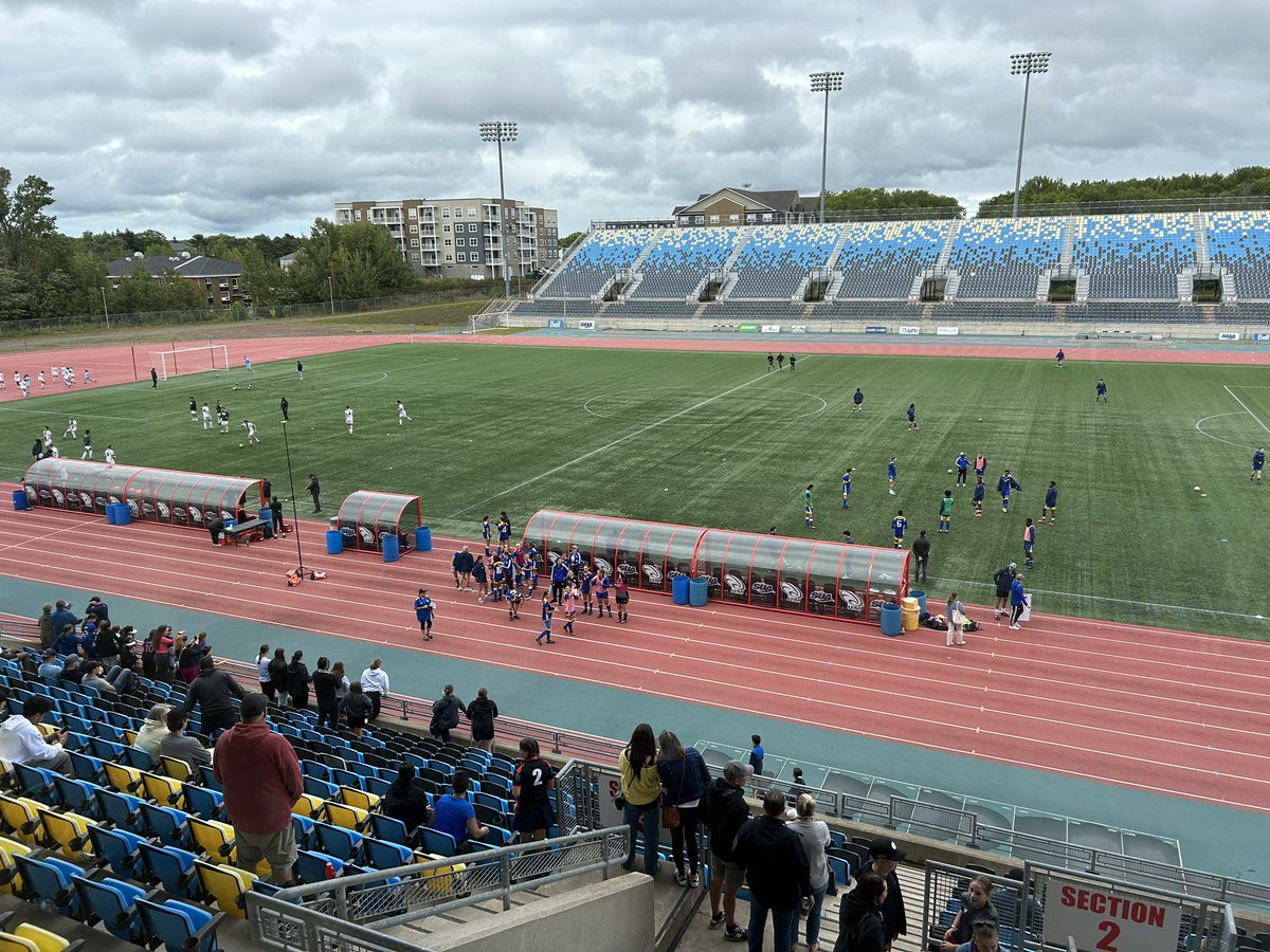 2e victoire de suite pour les <a href="/aiglesbleus/">Aigles Bleus - Aigles Bleues</a>  au soccer féminin de la <a href="/AUS_SUA/">Atlantic University Sport</a> 

2-1 contre les Panthers de UPEI. Buts de Zoé Brockbank et de Kyla Desroches.

Première fois depuis 2017 que les Aigles Bleues remportent 2 matchs de suite.