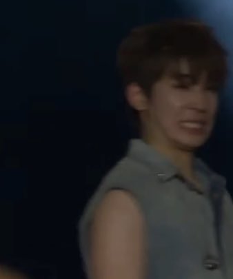 wonwooszone's tweet photo. wonwoo’s reaction when he passed by mingyu throwing water 😆 https://t.co/P7nkx7rcaV