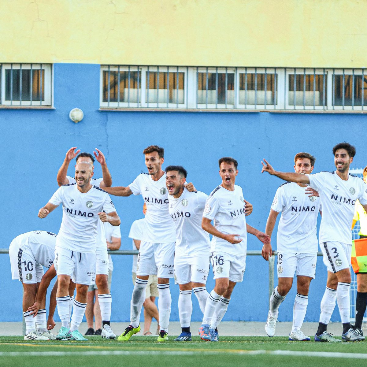 HISTORIA, <a href="/Gab_Lorente7/">Gabi</a> 

🖤🤍🖤🤍🖤🤍

Inter Sevilla 0-1 Club Atlético Central

#DaleCentral #SoñarEsGratis ⚫️⚪️⚽️