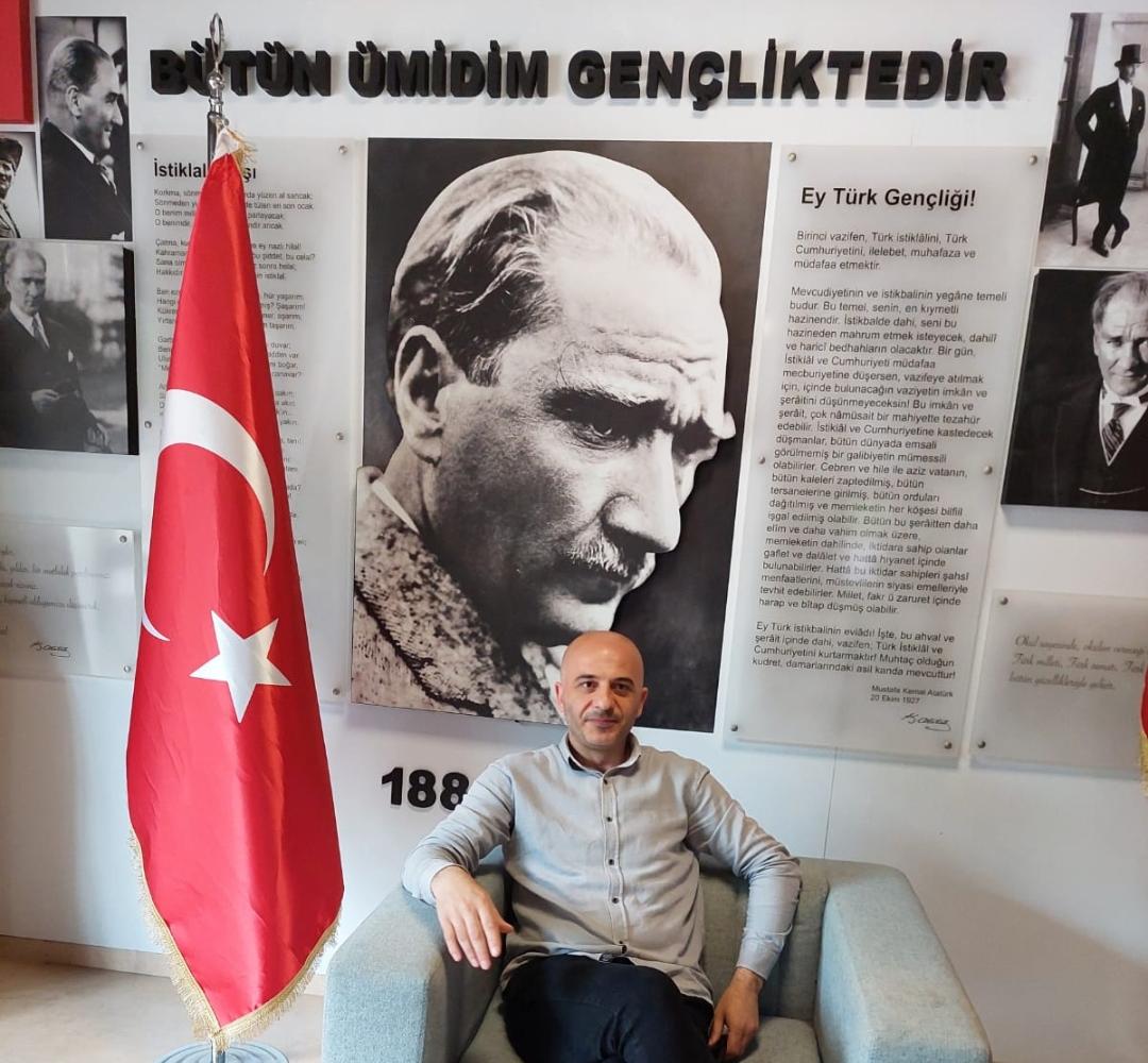 Mustafa SOM (@mstfsm) on Twitter photo Minik kalpler heyecanla okul macerasına başlıyor!🛎️
Tüm öğrencilerimize ve onları bu güzel yolculukta yalnız bırakmayan değerli öğretmenlerimize başarılar diliyorum.
Hep birlikte; öğrenen, üreten ve geleceğe güvenle bakan bireyler olarak yol alacağız.🇹🇷📚🌟
<a href="/BahcesehirUnye/">BK Ünye Kampüsü</a> Minik kalpler heyecanla okul macerasına başlıyor!🛎️
Tüm öğrencilerimize ve onları bu güzel yolculukta yalnız bırakmayan değerli öğretmenlerimize başarılar diliyorum.
Hep birlikte; öğrenen, üreten ve geleceğe güvenle bakan bireyler olarak yol alacağız.🇹🇷📚🌟
<a href="/BahcesehirUnye/">BK Ünye Kampüsü</a>