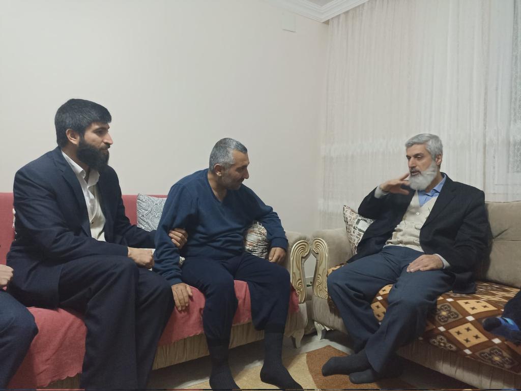 SayirMucahit's tweet photo. #KardeşinleZiyaretleş 19 ocak 'ta beyin kanaması geçirdiğimde Hocamız https://t.co/zaUZQwErBz
