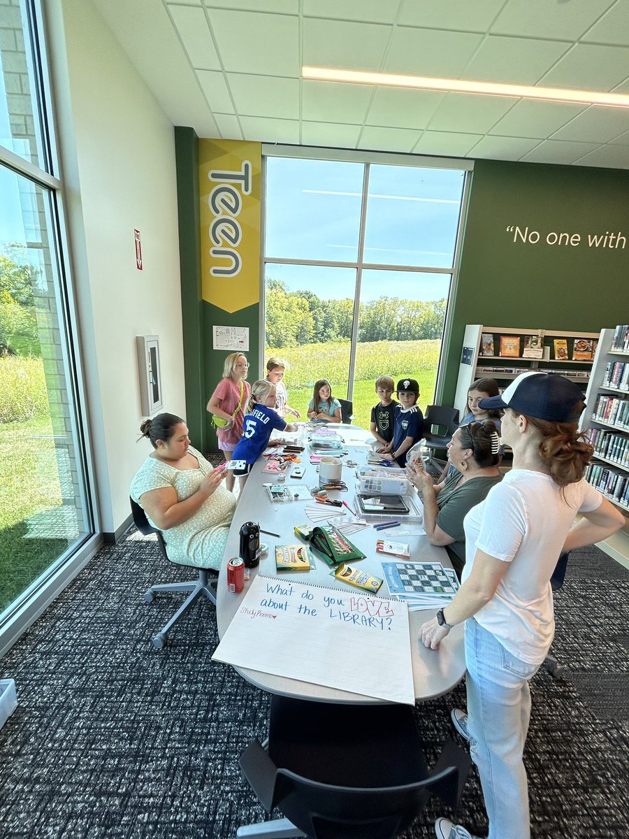 LillianSchuElem's tweet image. Several of our fifth graders enjoyed Meet Your Teacher at the Library today at the @MCPLMO Withers branch to check out books, sign up for library cards, craft, snack and enjoy some extra time with their teachers! #allfinsin #fifthgrade #ShareTheGoodLPS #LSsharks