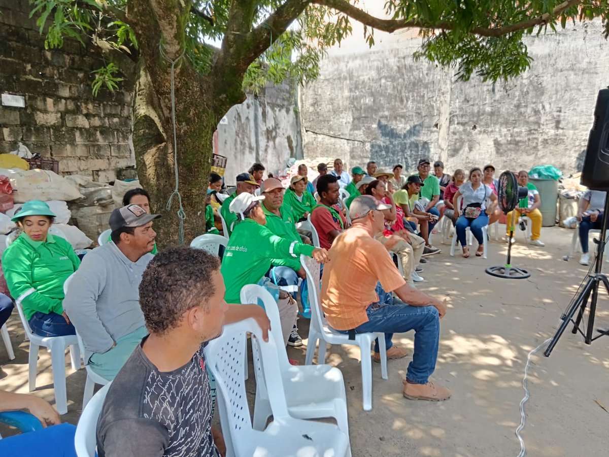 La Asociación de Recicladores de Caucasia, es víctima de persecucion de alcaldía, retiraron reconomiento y SSP, no investiga, porque. El fenómeno de usurpación de los derechos de los recicladores no es preocupación del gobierno?