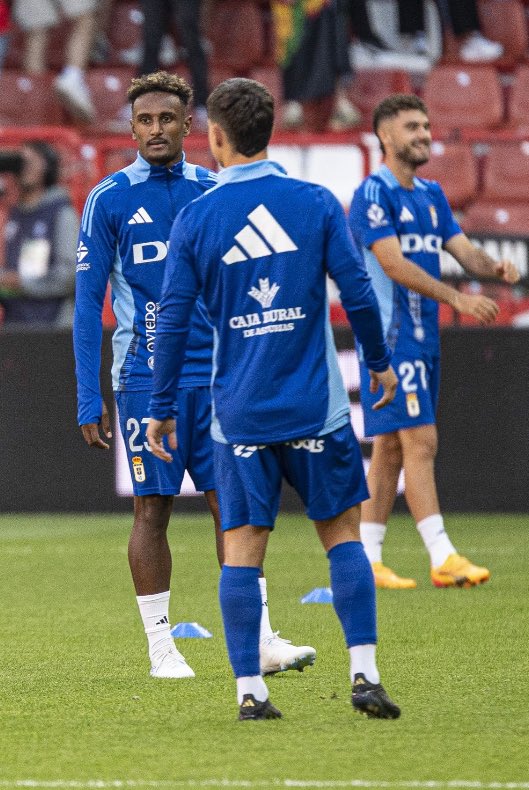 salva_moya's tweet image. Dos episodios racistas sufridos 
en el estadio del @RealSporting y del @CD_Eldense Dos víctimas más #Hassan y #Lopy 
Se pega todo menos la hermosura!!!