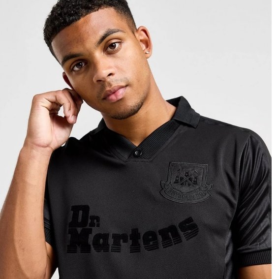 New Blackout and Whiteout Dr Martens West Ham United shirts🙂👍⚒️