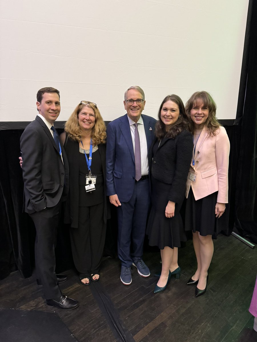 Elizabeth E. Wicks, MD (@eewicks) on Twitter photo Enjoyed being back in Baltimore to celebrate the 40th anniversary of the Hunterian Lab <a href="/HopkinsNsurg/">Johns Hopkins Neurosurgery</a> and the leadership of Dr. Brem and Professor Tyler! An inspiring duo who dedicate their time to providing better patient outcomes. Honored to have been a small part of the effort! Enjoyed being back in Baltimore to celebrate the 40th anniversary of the Hunterian Lab <a href="/HopkinsNsurg/">Johns Hopkins Neurosurgery</a> and the leadership of Dr. Brem and Professor Tyler! An inspiring duo who dedicate their time to providing better patient outcomes. Honored to have been a small part of the effort!