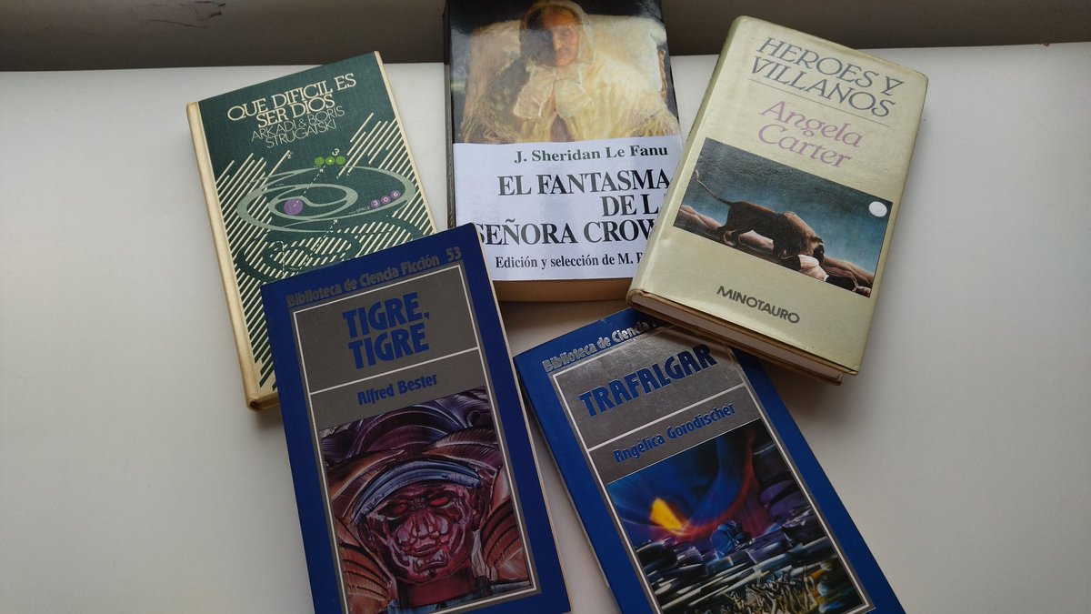 Depredación de agosto hecha con resultado: bien. 
(Además falta un Vonnegut.)