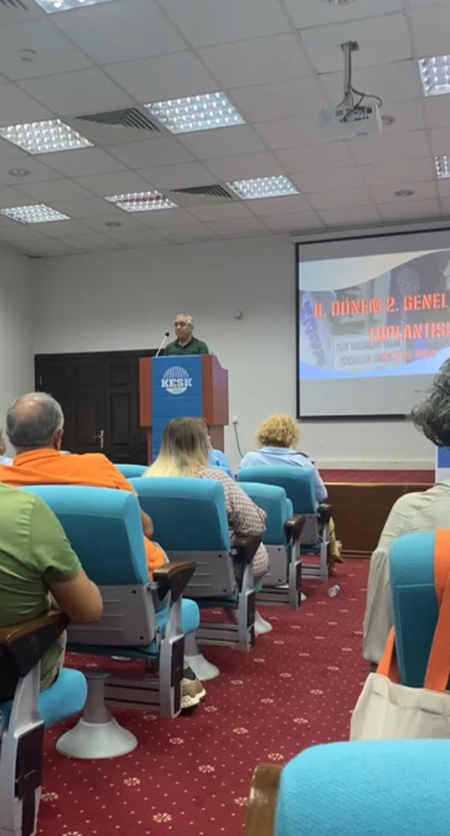 YolGenel's tweet image. KESK 11. Dönem 1.Danışma ve 2.Genel Meclis Toplantısı, üç gün sürdü. Yapılan önermeler doğrultusunda önümüzdeki mücadele programının belirlenmesiyle sona erdi. Toplantıya Genel Sekreterimiz Nihat BAYRAM, MYK’dan Ali AKAR ve Ahmet EREN katılım sağladı.
Yaşasın örgütlü mücadelemiz