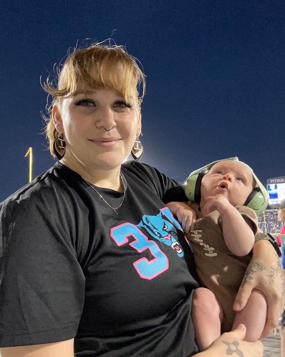 admisner16's tweet photo. First Home Game yesterday @PitbullStadium with @FIUFootball @FIUEquipment was a success. The best part was seeing all our hard work come together while my wife @TommieMisner and son were cheering us on #BabyPaws #BabyFistBumps https://t.co/fY48ipuoVc