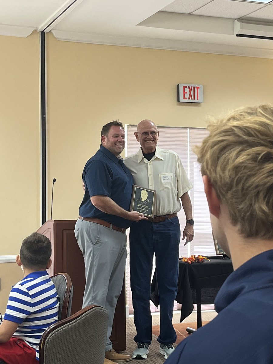 Hanover Men's Basketball tweet media