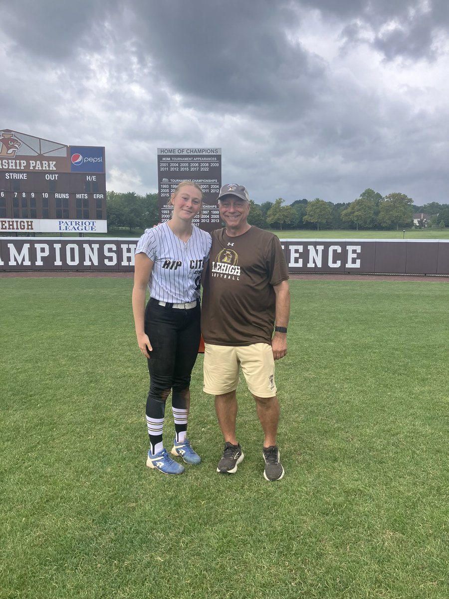 I had a great camp this weekend with <a href="/Lehighsoftball/">Lehigh Softball</a>! I learned a lot of great drills to work on for pitching even while fighting through the rain. Thank you so much for having me Lehigh!
<a href="/18uCovino/">Rip City Gold National</a> <a href="/SoftballRip/">Rip City USA Softball</a>