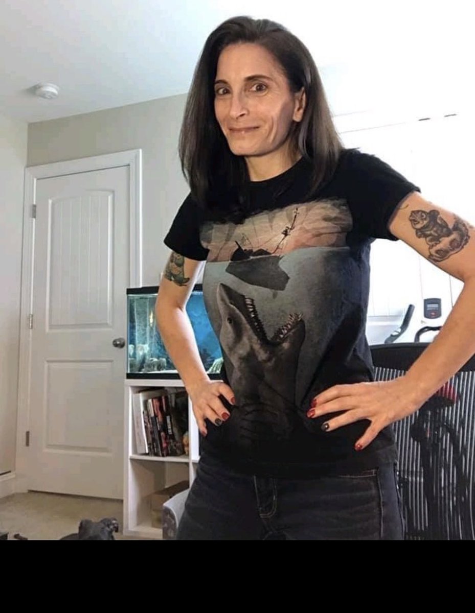 Time to vote again everyone.  Please vote and share this post. I want to be the next #FaceofHorror and be featured in <a href="/RueMorgue/">bog body</a> magazine!  faceofhorror.org/2024/kimberly-…