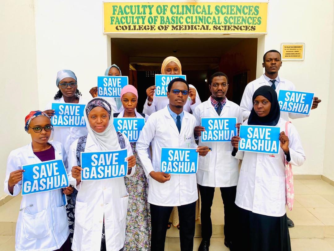 savegashua's tweet photo. Save Gashua 

UNIMAID medical students stand united in solidarity for Save Gashua. Every effort, every voice and every step brings us closer to a healthier future for Gashua and beyond. 

Join us in the fight to save lives!

#SaveGashua https://t.co/y4iLhxe7S5