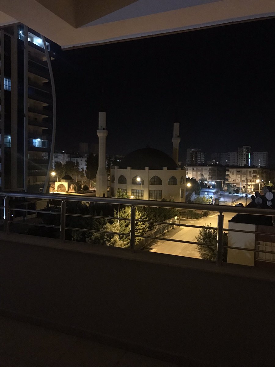 hdyyc33's tweet photo. Night 🏙 https://t.co/xFf50XzE8t