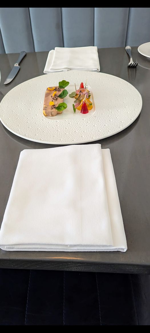 FranksKitchen's tweet image. Beauty is in the details. Foie Gras with Sauterne Gelee, Cacao Nibs, Candied Kumquat and Baked In-House Brioche. $28 is also a very good price for Foie.
fkrestauranttoronto.com