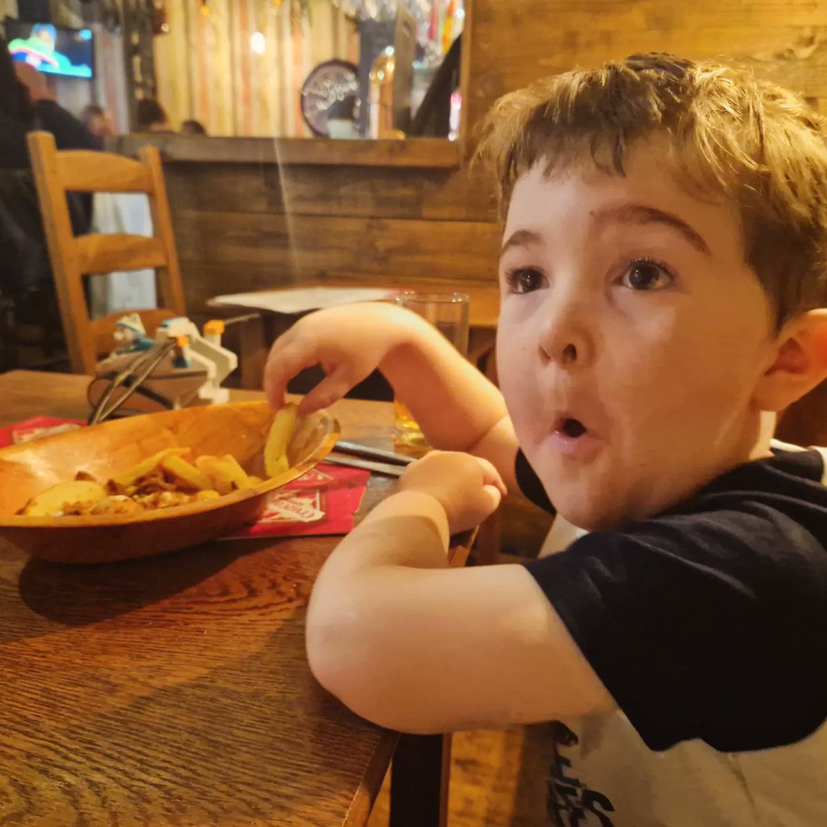 Victoria Macfarlane tweet media