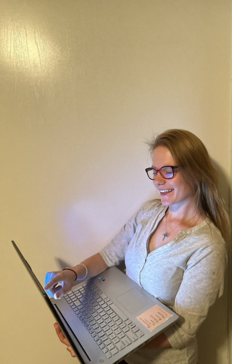 Anna Allen tweet media