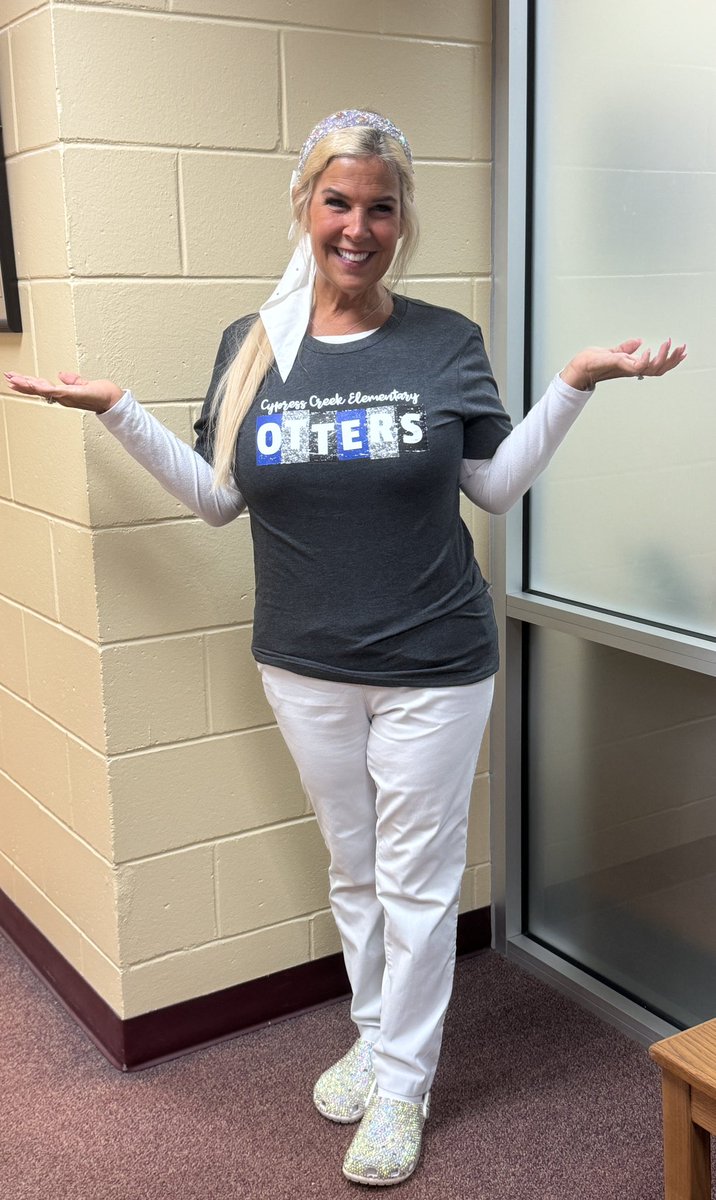 Some friendly competition with Principal Kania <a href="/cypresscreekvcs/">Cypress Creek</a> ,  Port Orange schools PTA membership challenge~ both schools 100% faculty and staff, but Otters hit  the goal first!🎯 Congrats