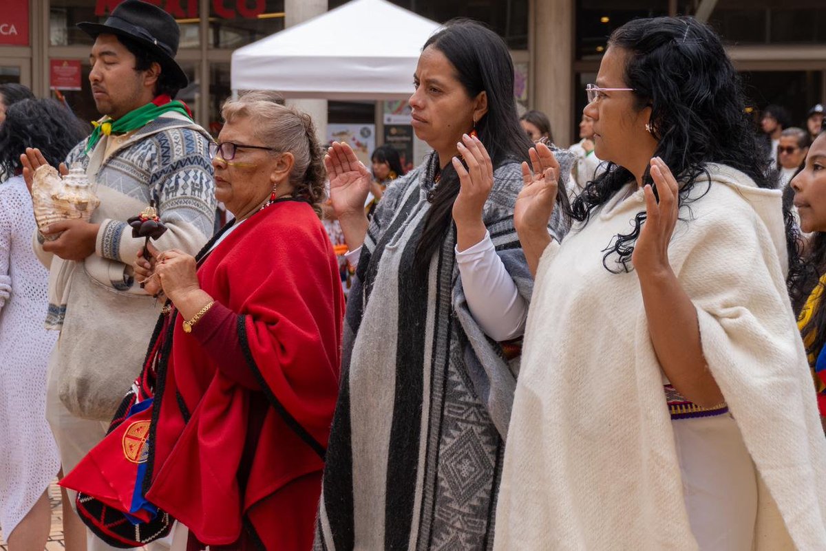 Nuestro #EquipoDeGénero participa en la conmemoración del Día de las Mujeres Indígenas, organizado por la <a href="/ONIC_Colombia/">Organización Nacional Indígena de Colombia - ONIC</a>, un espacio para destacar la contribución de las mujeres indígenas a la sociedad colombiana, honrar sus luchas y reivindicar sus derechos.