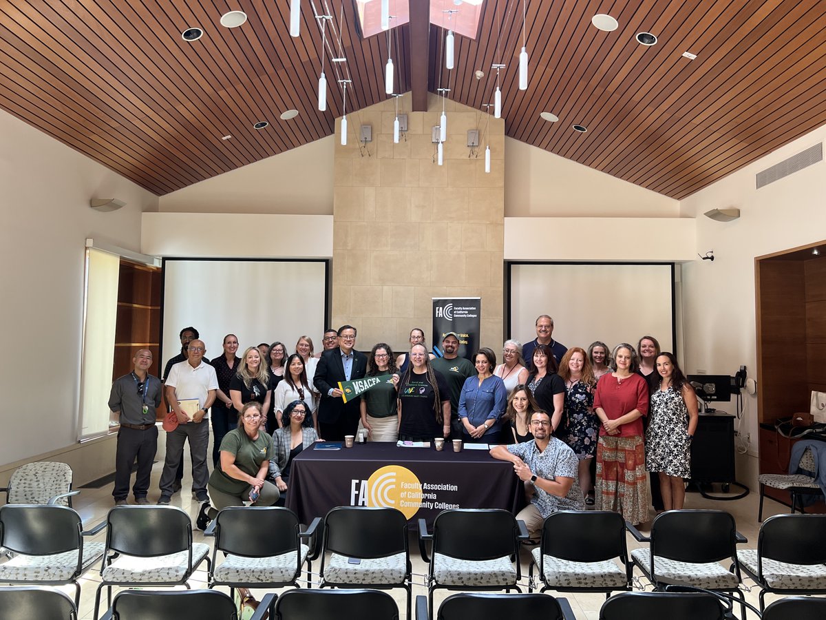 FACCC's tweet image. Today’s Mt. SAC Legislative Roundtable event was an incredible success, providing a valuable opportunity for California community college faculty to connect, engage, and discuss critical issues with @AsmMikeFong, Chair of the Assembly Higher Education Committee.

It was a…