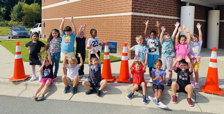 🧡Have you noticed those brand new orange cones during car circle?? 📣🌟Those cones were donated to our school by the awesome Elon Police Department 🚔👮Thank you for your kindness to our school community 🎉