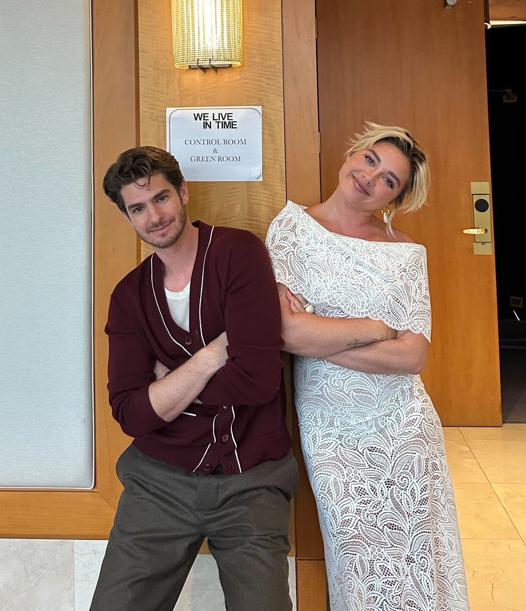 bestofpugh's tweet photo. florence pugh and andrew garfield is the duo we deserved https://t.co/3gKURG47Yd
