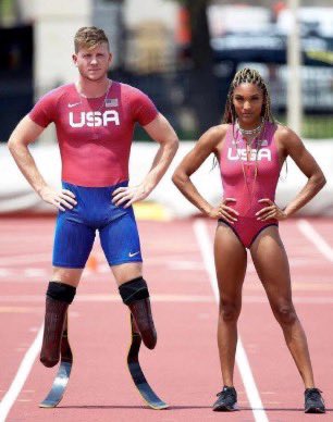 Women Posting W's tweet media