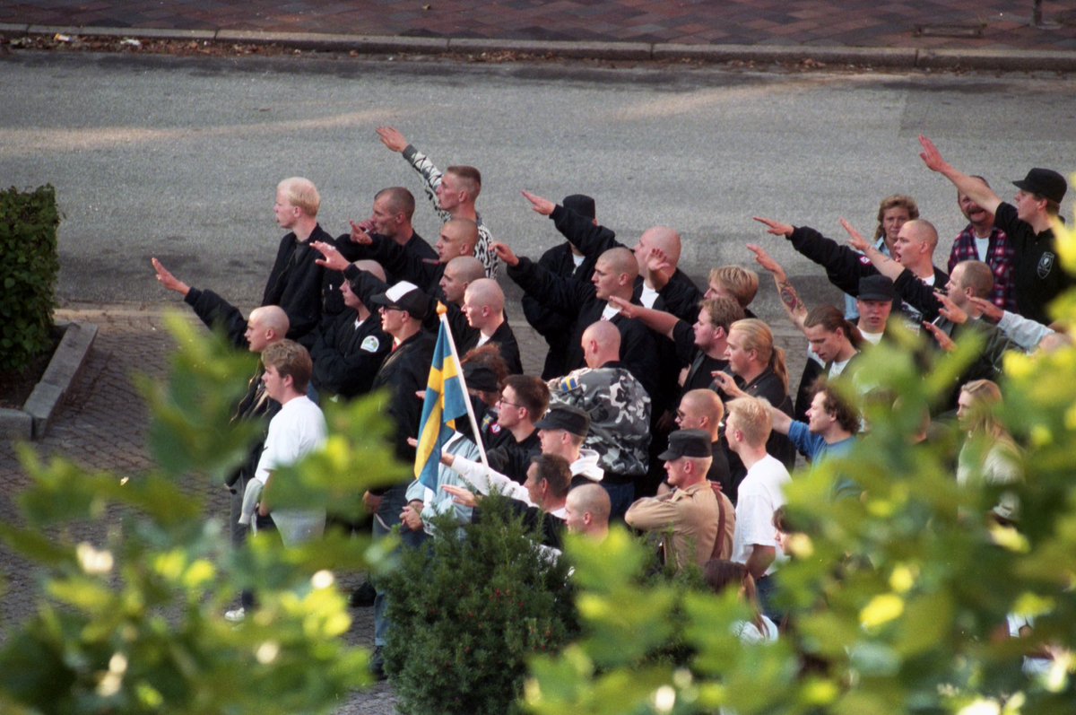 nielspaarup's tweet image. SD 1994 St Knuts torg i Malmö.