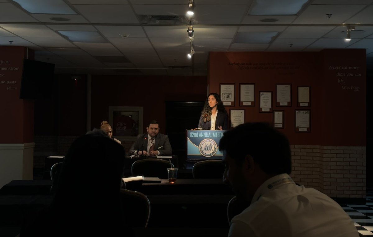 _avanidesai's tweet image. Thankful for the opportunity to hop over to @MidAtlanticAUA and present about the @AmerUrological #AUANews Medical Student Column!
So grateful to work with this team 🌟 @tanaksta @YashBShah @Jake_Drobner @AntonyMariaB @AndysheaAfyouni @its_lindamy @JenniferARegala