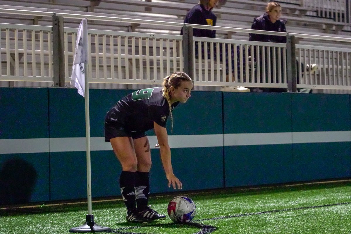 Cal Poly Women’s Soccer late comeback bid falls short to LMU dlvr.it/TCwjZh