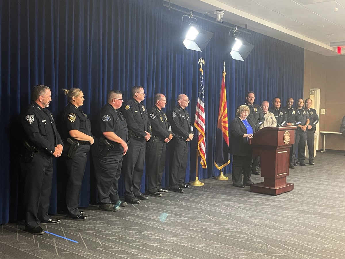 BuckeyeAZPD's tweet photo. Buckeye police joined MCAO and valley law enforcement last month for #ReportDontRepost encouraging you to report videos of teen violence rather than repost on social media. To report, call Buckeye police at 623-386-4421 or submit an online tip at https://t.co/G1VG0K0O4p. https://t.co/fRd32kRP0o