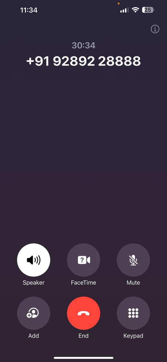 AonehaTagore's tweet photo. @airvistara U do not understand the concept of time.. have been online with customer care for 30mins now, number 1 in the call wait queue and all that plays is, “your expected wait time is less than one minute”. SUCH LIES !!! Your customer care number is a big joke!! #airvistara https://t.co/3im6zJzs3n