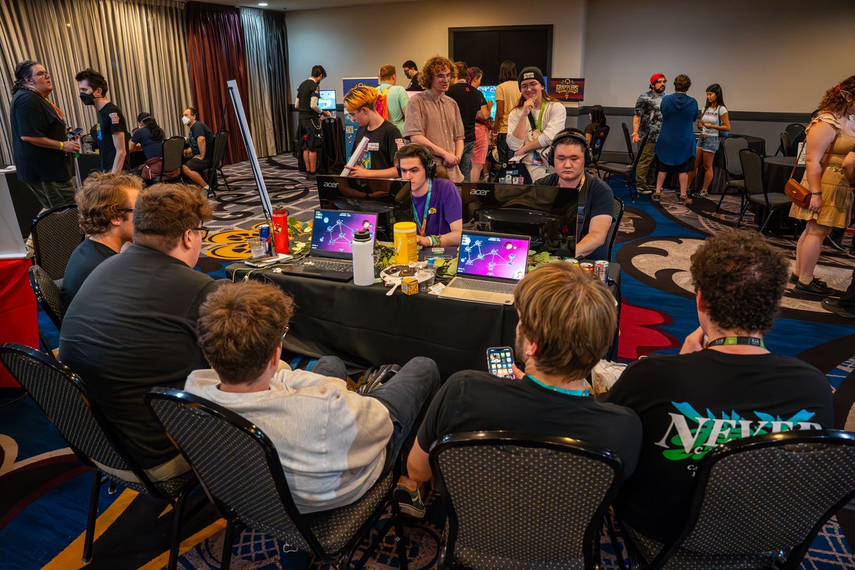 ZachmLIVE's tweet image. Probably one of the coolest things I’ve ever been apart of… we just getting started @FernSproutPNW 😎