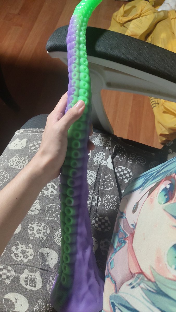 家人们是新玩具！虽然才80r但是可以玩的很爽（不能再扩了要玩些长一点的了♡