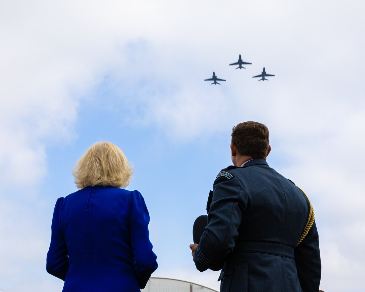 The Royal Family tweet media