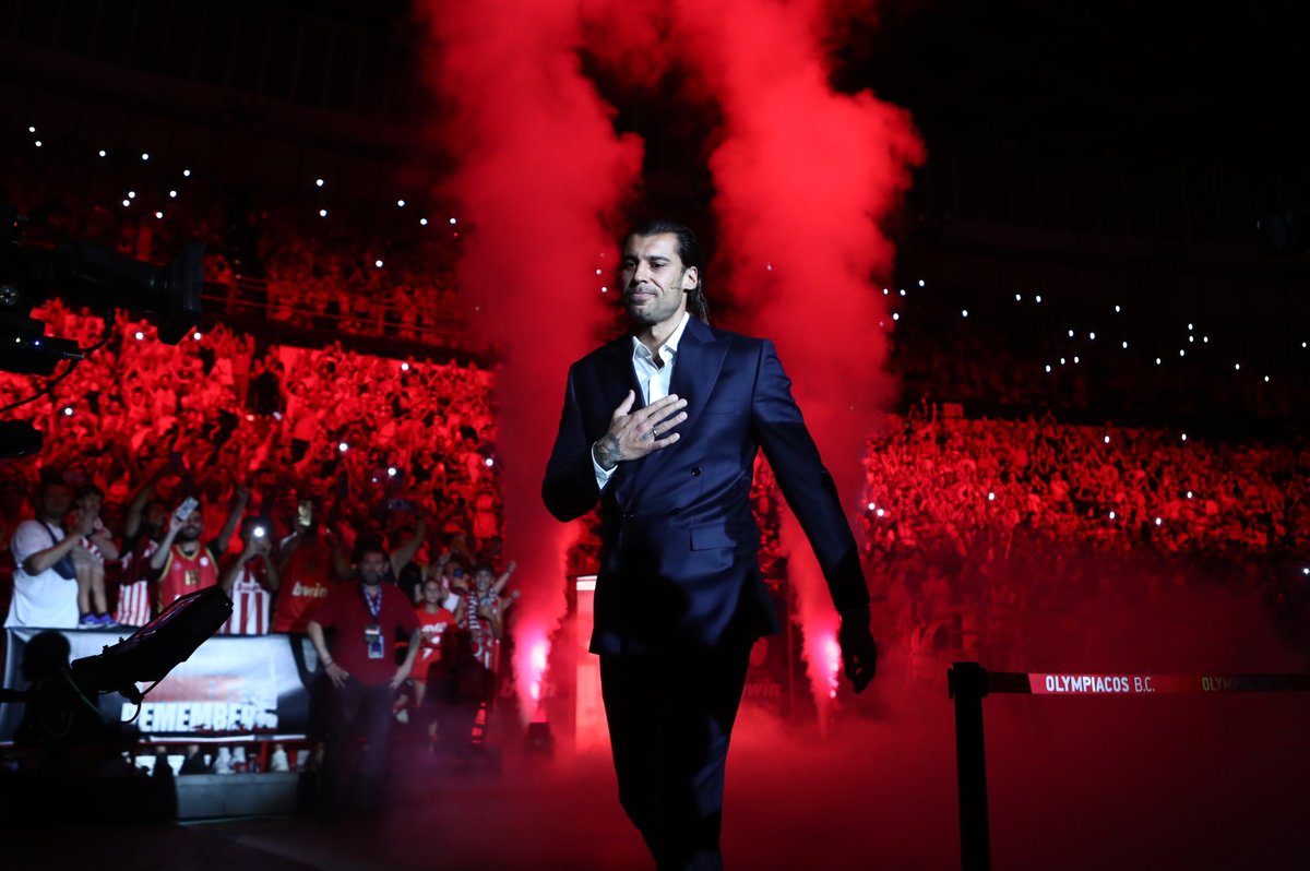 Olympiacos_BC's tweet photo. 🙌🏾🙏🏾It is Happening!!! 

#OlympiacosBC #WeAreOlympiacos #TogetherWeFight #AMomentToRemember https://t.co/drKXtFhVjS