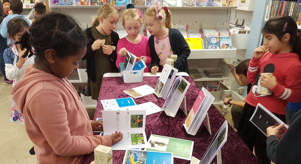 When children are encouraged to write early, they develop a sense of ownership over their learning and are likelier to see themselves as competent readers and writers.
writereader.com/blog/internati…