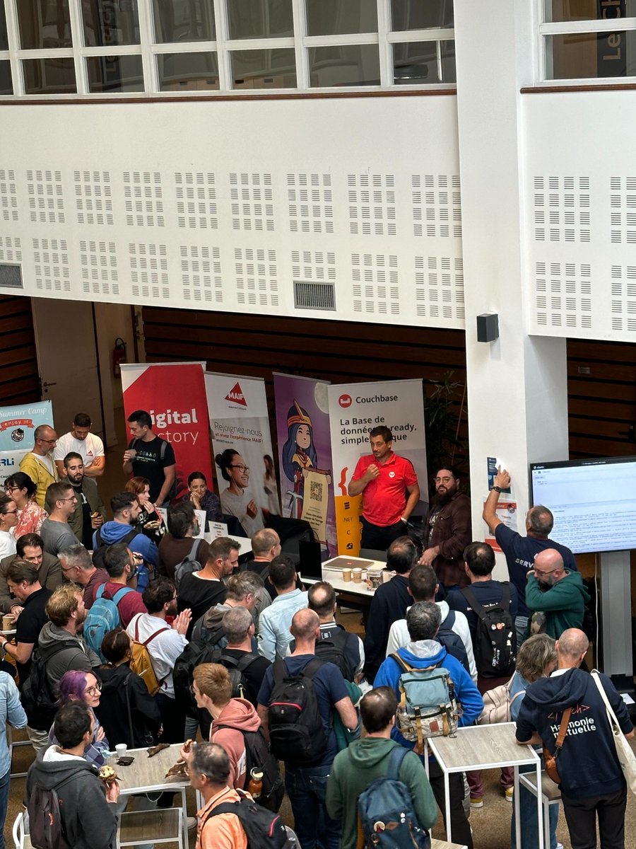 couchbase's tweet image. Had an awesome time today @jugsummercamp in La Rochelle, France! 🇫🇷

Huge thanks to all of the #developers who stopped by to learn more about Capella #DBaaS (and won some Funko pop heads too!). Shoutout to the #Couchbase dream team on the ground: Herve Oliny, @ldoguin, and…