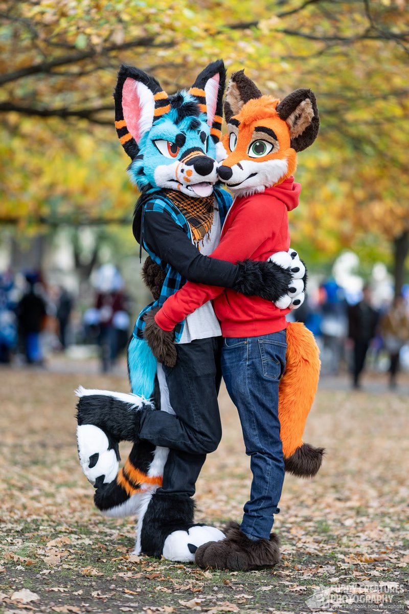 ๐พFinn ๐ ฤeSFuR 2025 (@jackalfinn) on Twitter photo Couples #FursuitFriday
My cute foxie <a href="/JetFox90/">Fly JetFox - ๐ฆ โ๏ธ๐ฆ๐บ๐จ๐ฟ</a> ๐ฅฐ๐
๐ชก: <a href="/Fionka_Fursuits/">๐ Fionka Fursuits ๐</a> & @R5suits
๐ธ: <a href="/FurCPhoto/">Furry C. Photo</a> Couples #FursuitFriday
My cute foxie <a href="/JetFox90/">Fly JetFox - ๐ฆ โ๏ธ๐ฆ๐บ๐จ๐ฟ</a> ๐ฅฐ๐
๐ชก: <a href="/Fionka_Fursuits/">๐ Fionka Fursuits ๐</a> & @R5suits
๐ธ: <a href="/FurCPhoto/">Furry C. Photo</a>