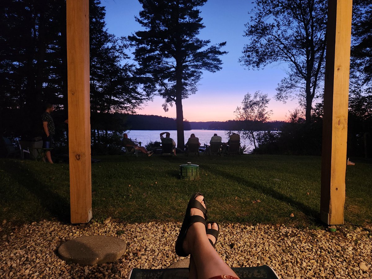 I spent the last week in one of my favorite places in the world (family lake house) with my family and partner. I've been home for 2 days and I want to go back already.