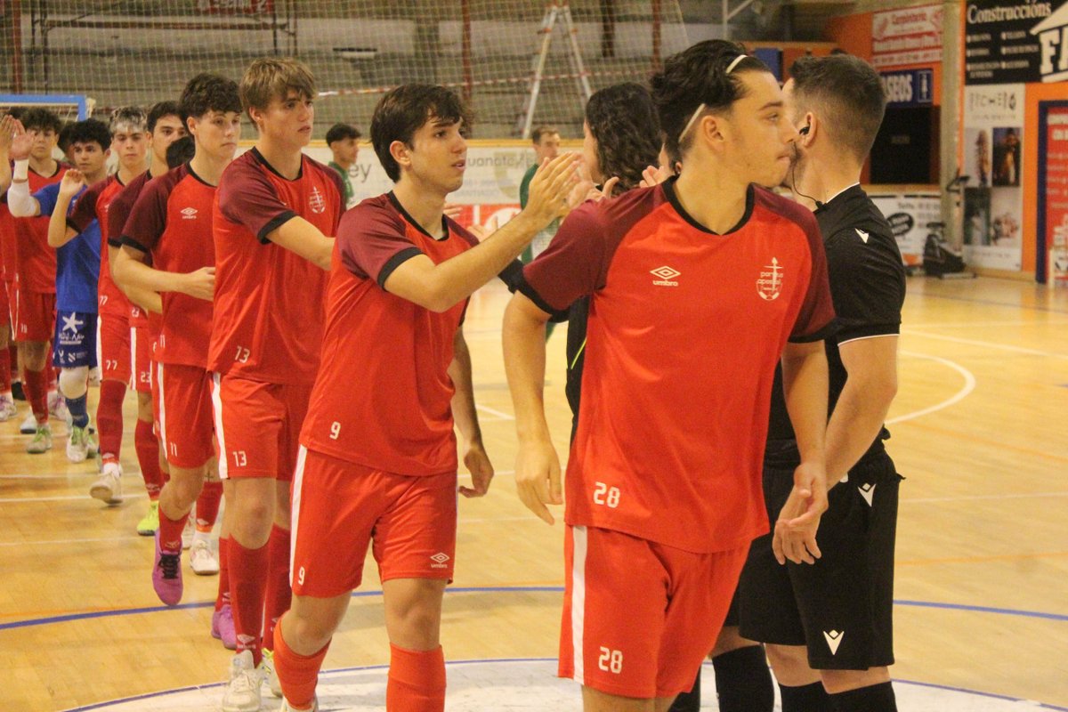 NoiaFutbolSala's tweet image. Mañá, último amistoso de pretemporada do #NoiaPAFSB 🤍❤️!

O noso Filial recibirá ao @CompoSala a partir das 10:00h no Municipal Agustín Mourís ⚽️

A vindeira fin de semana comezará o reto da #SegundaDivisiónBFS! 🙌