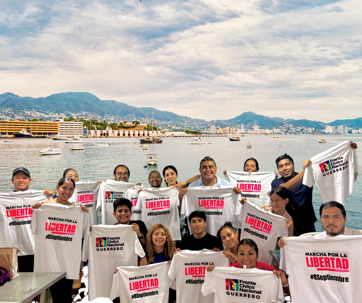 ramirosolorio's tweet photo. Desde Acapulco, ya estamos listos para la marcha del próximo domingo 8 de septiembre en la CDMX.
¡Democracia sí, dictadura no! 
#NoALaReformaJudicial 

@FCN_mx https://t.co/17lqgs1j0w