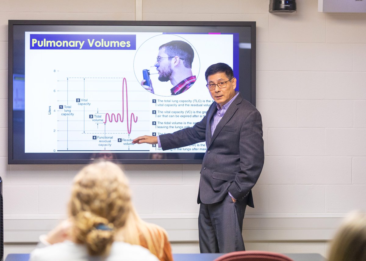 Pursuing a degree in exercise science? 💪 Starting this fall, Beacons earning their B.S. in exercise science can choose to complement their degree with one of two concentrations:

1️⃣ Fitness and human performance
2️⃣ Pre-health professions

Learn more at valpo.edu/conhp/exercise…!