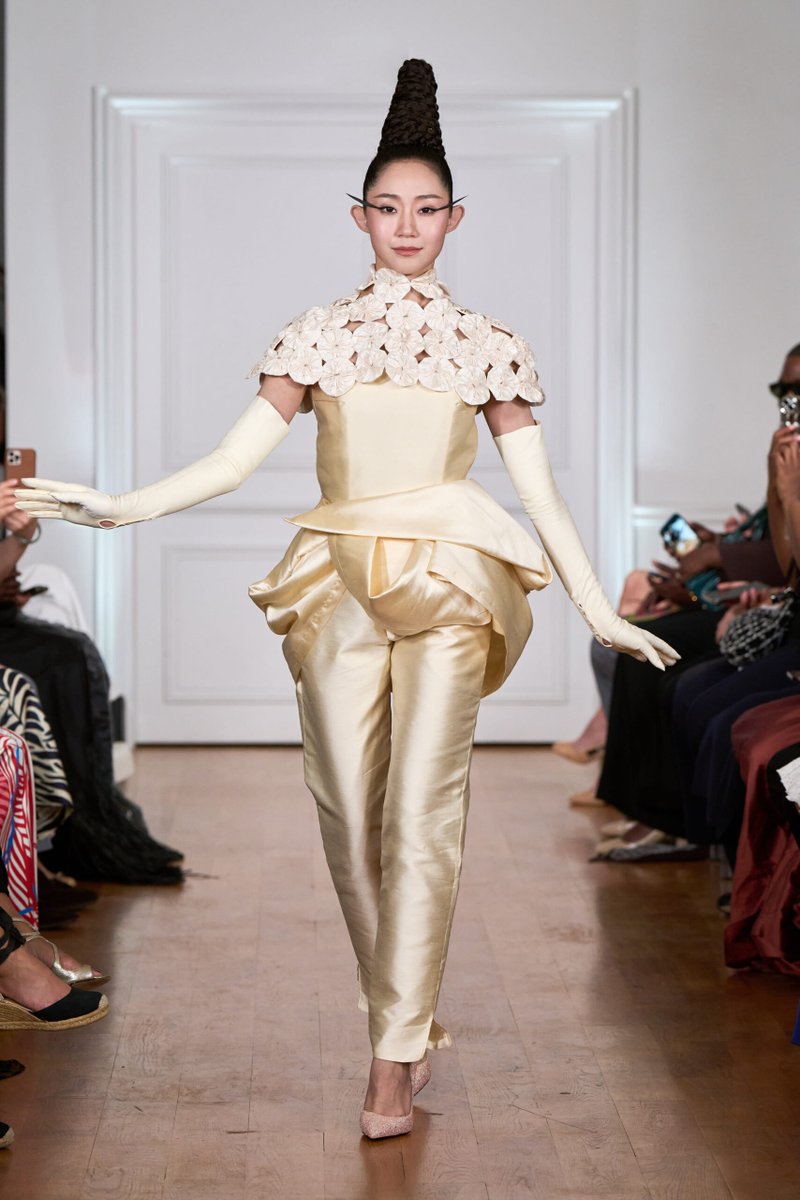 SCADFASH's tweet image. A closer look at Imane Ayissi’s Fall/Winter 2024 collection “Akalaan”.

Enjoy exclusive access to Imane Ayissi’s collections at the opening reception Sept. 17 with a #SCADFASH membership! Link for more information: scadfash.org/events/opening…