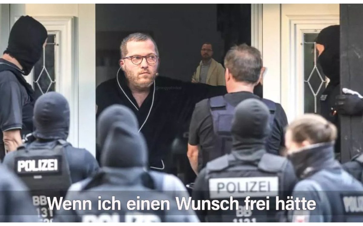 BoecklJ's tweet photo. @jreichelt Wieso, weil er das Geschäftsmodel des #PraktikantinnenGrabscher verrät? Skandalisieren durch aus dem Zusammenhang reißen! #Polenz hatte mit 30 schon mehr geleistet und mehr auf dem Kasten, als es Du #Flitzpiepe es in 100 Jahren nicht schaffen wirst. #ReicheltLügt #ReicheltHetzt https://t.co/vMZT7hzwy2