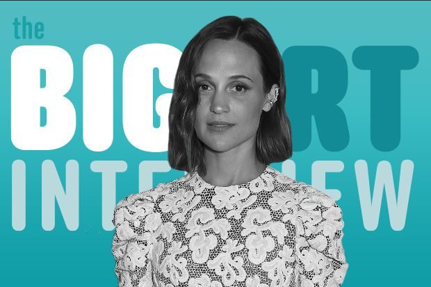 Alicia Vikander on playing Katherine Parr in #Firebrand and Jude Law's "horrendous" stench

#TheBigRTInterview 

radiotimes.com/movies/alicia-…