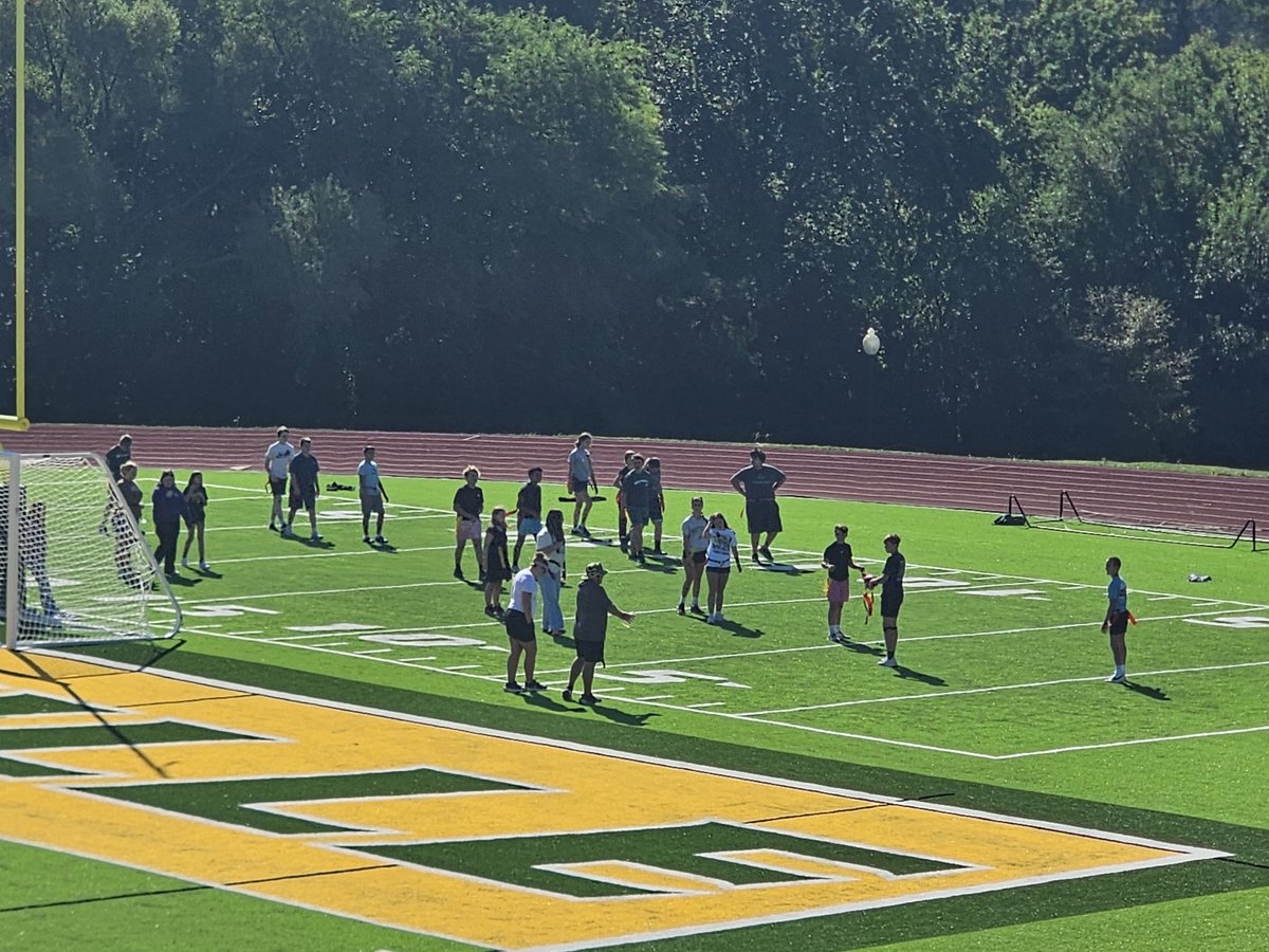 MHS (@spoofhound1) on Twitter photo A huge THANK YOU to the Maryville community for providing our kids with such great facilities!! Today, we had 3 schools using the facilities at the same time. 
MHS on the game field.
MMS on the practice grid.
EFES on the game field!!
#SPOOFHOUNDPRIDE A huge THANK YOU to the Maryville community for providing our kids with such great facilities!! Today, we had 3 schools using the facilities at the same time. 
MHS on the game field.
MMS on the practice grid.
EFES on the game field!!
#SPOOFHOUNDPRIDE