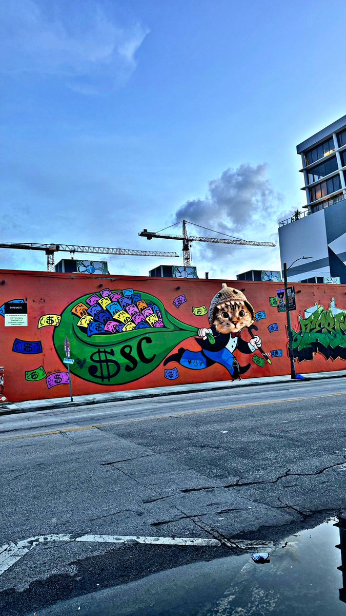 SPOTTED 👀

Wynwood - Miami   pt2 

$SC THE CAT IS A MF SHARK