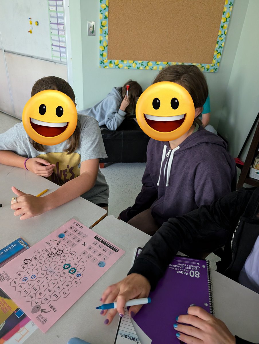 Mme MacDonald (@mmesmacdonald) on Twitter photo On commence à rétablir les routines quotidiennes de maths avec une activité multiplication. <a href="/NumberHive/">Number Hive</a> @RmsMiddle @HRCE_Math On commence à rétablir les routines quotidiennes de maths avec une activité multiplication. <a href="/NumberHive/">Number Hive</a> @RmsMiddle @HRCE_Math